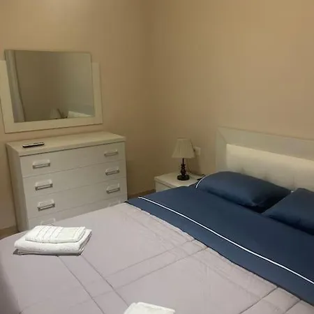 Kompleksi Delijorgji 4 아파트 *