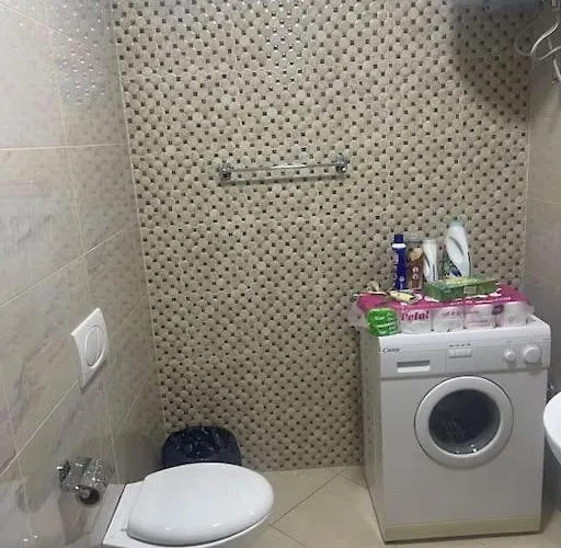 Lägenhet Kompleksi Delijorgji 4